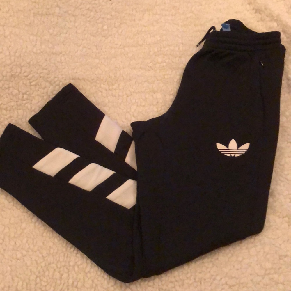 Adidas pants women’s size small